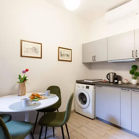 Renovated 2-bdr Flat Statuto - Zen 51 * Rome